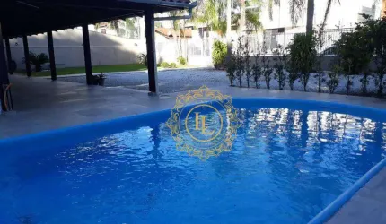 Excelente Casa 02 Quadras do Mar com 03 Dormitórios em Balneário Piçarras!