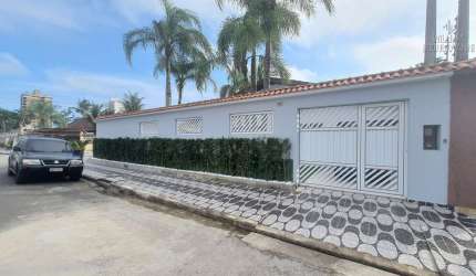Casa à Venda em Balneário Flórida, Praia Grande - SP
