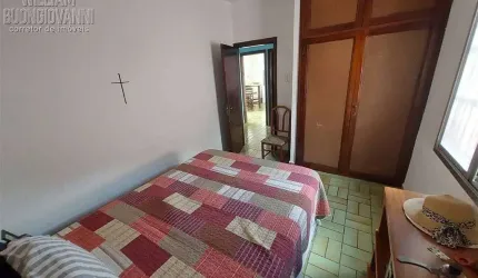 Casa à Venda em Solemar, Praia Grande - SP
