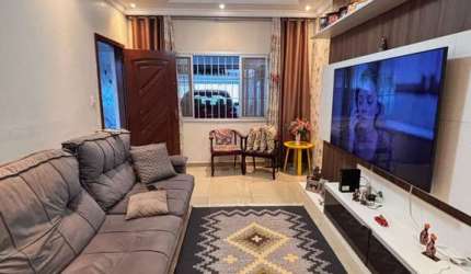 Casa térrea 3 dormitórios ao lado da praia – AVIAÇÃO