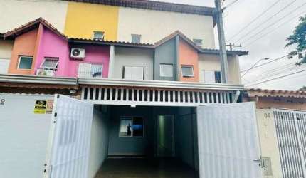 SOBRADO, 3 QUARTOS, 2 BANHEIROS E 1 LAVABO, VILA MIRIM PRÓXIMO A PREFEITURA