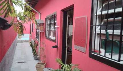 Casa térrea 2 dormitórios sendo 1 suíte com piscina Ocian