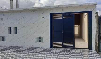CASA DE ESQUINA COM PISCINA EM MONGAGUÁ LADO PRAIA !