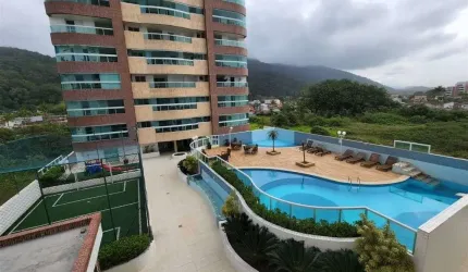 Apartamento à Venda em Centro, Mongaguá - SP