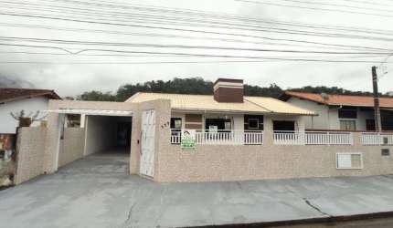 Casa à venda, 3 quartos, sendo 1 suíte, Bairro Jaraguá 99, Jaraguá do Sul/ SC.