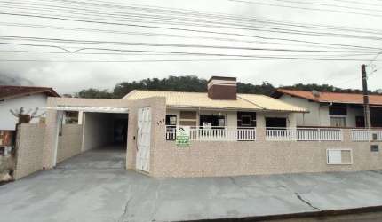 Casa com 3 quartos à venda na Rua Elisa Volkmann Maass, Jaraguá 99, Jaraguá do Sul por R$ 585.000
