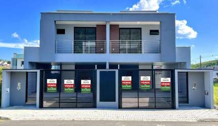 Casa com 3 quartos à venda na Rua Alexandre Chomiack, Três Rios do Norte, Jaraguá do Sul por R$ 790.000