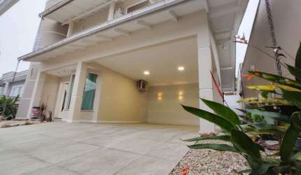 Casa à venda, 5 quartos, sendo 1 suíte, Bairro Jaraguá Esquerdo, Jaraguá do Sul/ SC.