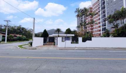 Terreno à venda na Rua Prefeito José Bauer, Rau, Jaraguá do Sul por R$ 860.365