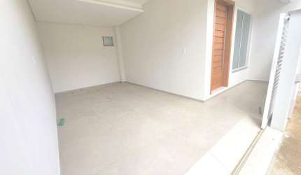 Casa com 3 quartos à venda na Rua Alwin Schwarz, Três Rios do Norte, Jaraguá do Sul por R$ 475.000