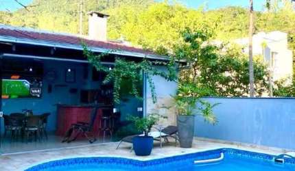 Casa com 4 quartos à venda na Rua Emma Rumpel Bartel, Vila Baependi, Jaraguá do Sul por R$ 1.600.000