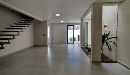 Casa com 3 quartos à venda na Rua Rodolpho Todt, Amizade, Jaraguá do Sul por R$ 788.000