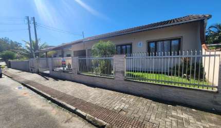 Casa com 3 quartos à venda na Rua Alvino Stein, São Luís, Jaraguá do Sul por R$ 590.000
