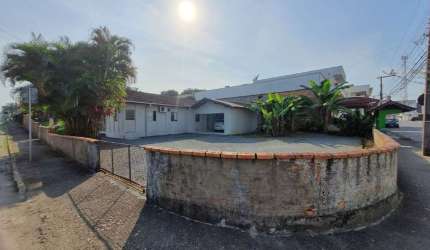 Terreno à venda na Rua Padre Alberto Romuald Jakobs, Vila Lenzi, Jaraguá do Sul por R$ 1.100.000