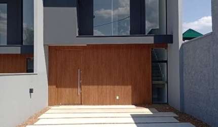 Casa com 3 quartos à venda na Rua Bertoldo Hort, 155, Rau, Jaraguá do Sul por R$ 790.000