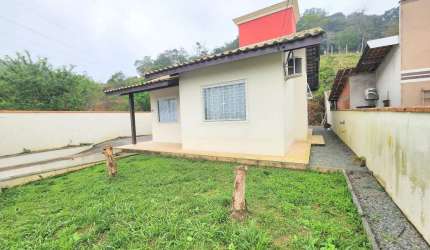 Casa com 2 quartos à venda na Caixa D'Água, Guaramirim  por R$ 430.000