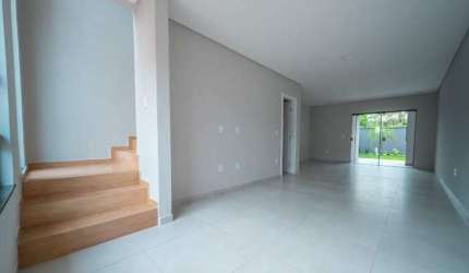 Casa com 3 quartos à venda na Rua Ambrosio de Carvalho, Jaraguá 99, Jaraguá do Sul por R$ 599.000