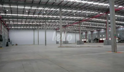 Barracão / Galpão / Depósito para alugar na Avenida Carmela Dutra, --, Jardim Presidente Dutra, Guarulhos, 1425 m2 por R$ 35.625