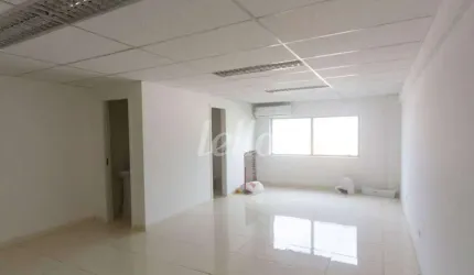 Sala comercial com 1 sala para alugar na Rua Voluntários da Pátria, --, Santana, São Paulo, 44 m2 por R$ 2.640