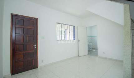 Casa com 3 quartos para alugar na Rua Domingos Afonso, --, Vila Santa Clara, São Paulo, 168 m2 por R$ 2.100