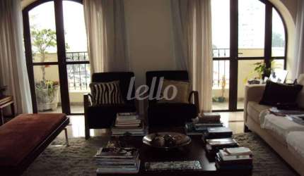 Apartamento com 3 quartos à venda na Rua Guaimbé, 668, Mooca, São Paulo, 150 m2 por R$ 1.500.000