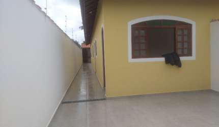 Casa á venda no bairro Jardim São Fernando, em Itanhaém ** Aceita financiamento bancário!