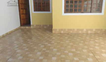 Casa à venda no bairro Jardim Regina, em Itanhaém ** Aceita financiamento.