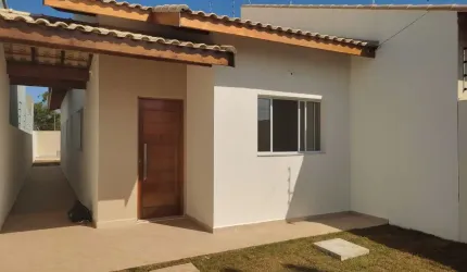 CASA NOVA, COM 2 OU 3 DORMITORIOS - ITANHAEM /SP ÓTIMO ACABAMENTO.