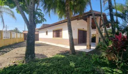 CASA A VENDA EM ITANHAÉM , PÉ NA AREIA - A 30M DO MAR - SANTA TEREZINHA .