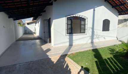 Casa lote inteiro a venda em Itanhaém