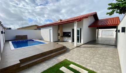 CASANOVA LOTE INTEIRO COM PISCINA Á VENDA EM ITANHAÉM/SP