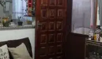 Excelente casa no bairro Suarão, lado serra. Possui área gourmet, churrasqueira, bicicletário, canil e lavanderia coberta.