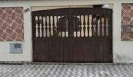 Ótima casa no bairro Vila Verde Mar, em Itanhaém - lado serra em rua calçada.