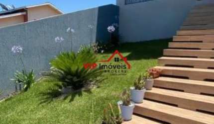 Linda Casa a venda no condomínio Chacur