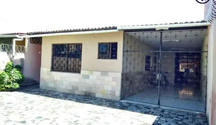 Casa com 3 quartos à venda na Rua Barba Alardo, 1, Serrinha, Fortaleza por R$ 530.000