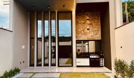 Casa com 3 quartos à venda na Wilson Fernandes Chagas, 158, Guaribas, Eusébio, 118 m2 por R$ 549.000