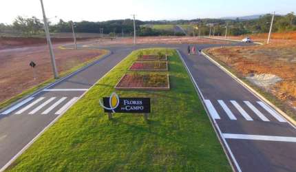 Terreno para Venda em Criciúma, Primeira Linha