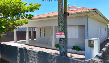 Casa para Venda em Jaguaruna, Esplanada, 3 dormitórios, 2 banheiros, 2 vagas