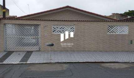 Casa 4 dormitórios com piscina em Praia Grande S. Paulo..