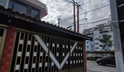 Imperdível! Casa à venda em Praia Grande-SP, Canto do Forte, com 3 quartos, 1 suíte e 10,70m² de área.