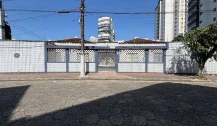 Imperdível oportunidade: Apartamento à venda na Guilhermina, Praia Grande-SP! 2 quartos, 1 banheiro, 1 vaga, 28m².