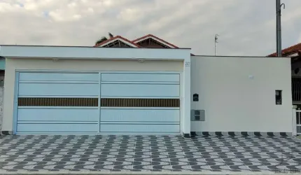 Casa à venda em Praia Grande-SP, bairro Real: 3 quartos, 2 suítes, 1 sala, 4 banheiros, 3 vagas, 123,60 m²!