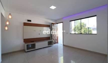 Casa com 2 quartos para alugar no Parque Jaçatuba, Santo André  por R$ 2.550