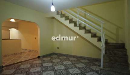 Casa com 4 quartos à venda na Vila Guarani, Santo André  por R$ 880.000