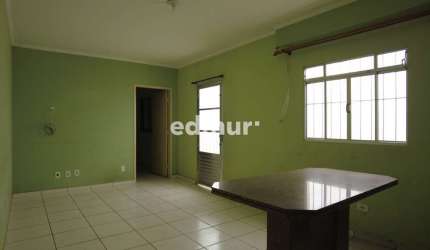 Casa com 2 quartos à venda na Vila Camilópolis, Santo André  por R$ 490.000