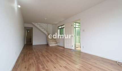 Casa com 3 quartos à venda no Parque Jaçatuba, Santo André  por R$ 750.000