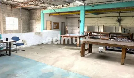 Prédio com 1 sala para alugar no Parque Novo Oratório, Santo André  por R$ 7.000
