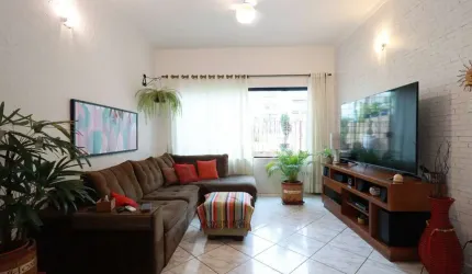Casa com 3 quartos para alugar na Vila Metalúrgica, Santo André  por R$ 3.800