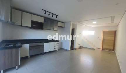 Casa com 2 quartos à venda no Jardim das Maravilhas, Santo André  por R$ 530.000
