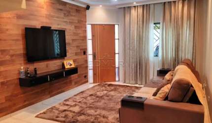 Casa com 3 quartos à venda no Parque Jaçatuba, Santo André  por R$ 850.000